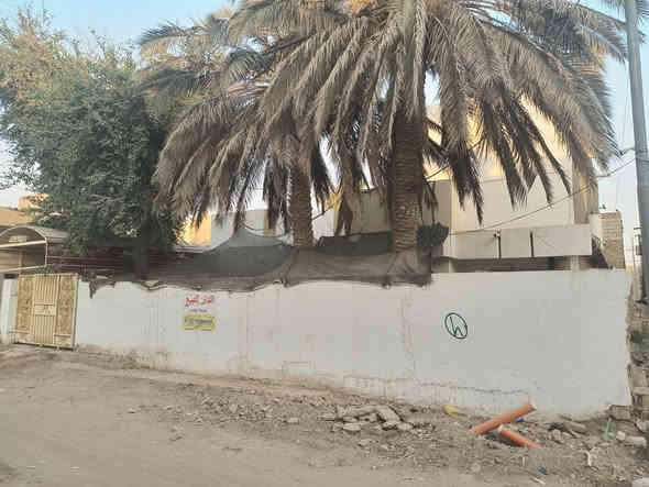 بيت للبيع 
حي العروبه 3  خلف اسواق الربيع 
المساحة 356 متر مع فضلة 27 متر داخل البيت 

يحتوي على صاله واستقبال ومطبخ وغرفة عدد 3 والطابق الثاني يحتوي على غرفتين وحمام 

***********
