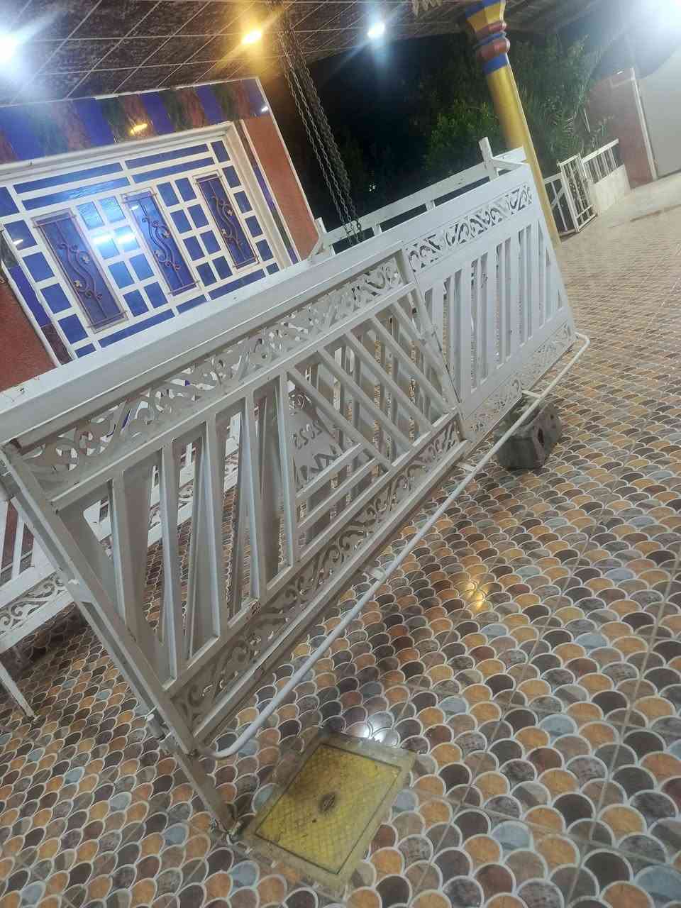 سلام عليكم محجر كيه فحل البيع بلازمه 600الف مع تانكي كاز 120التر 120.الف وبيه مجال  العنوان بغداد ***********
