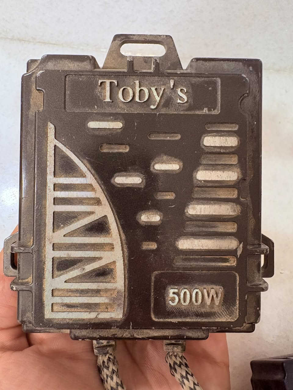 السلام عليكم
1-لايت زنون ابيض نهار 150واط حقيقي شركة Platins فيشتة 9005استخدام ٣اشهر 
2-محولات 500واط فيشتهن H11 وياهن لايتاتهن ابيض يرهمن عالي وناصي او بس ناصي 
3-لايتات لون اصفر فيشتهن9005
4-فيشة H11
للاستفسار خاص او على ***********
