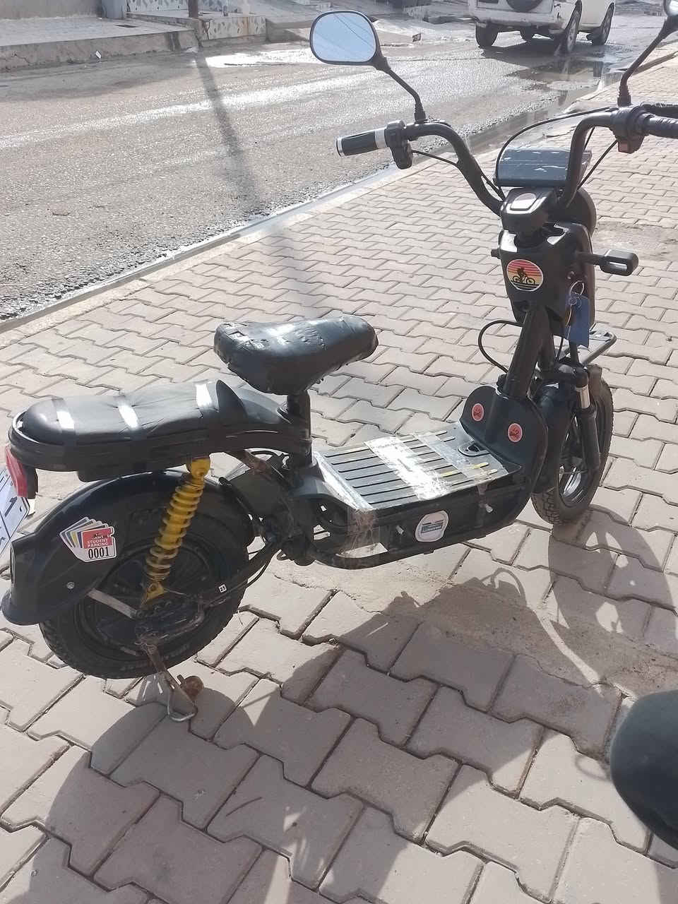 دراجه شحن للبيع حجم ١٤ فقط سكليتر عاطل باقي شغال سعر ٧٠ قفل شراي خابر رقم *********** او تعال خاص
