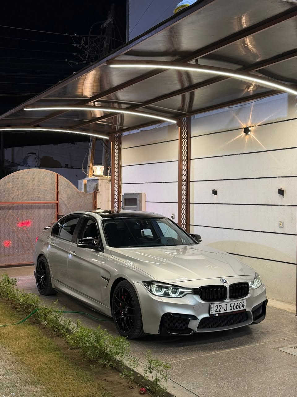 سلام عليكم f30 موديل 18 320 صارت 328 stag2 
فول مواصفات حادث جاملغ وبنيد بدون دواخل شرط 
عليه بدي كت m3 كامل السيارة lci بلاد شاشة جبيرة نظام id6 
حبياب على السيارة هواي مصروف عليه داون بايب عطاس شوته وهوائيات تفريغ كامل عليه تيون من مركز الرائد السيارة قوية بشكل رقم اربيل جديد هزة جديدة باسمي السعر ١٨٨ بيه مجال حق جيتك
ما عجبك السعر تاخذه بلاش 
مكاني بغداد *********** 
ملاحظة بيع فقط بدون مراوس
