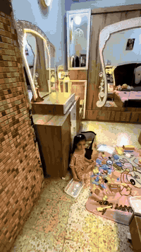 غرفه تركيه للبيع ثقيل مو عاديه مستخدمه قليل  بيهه فقط هاذ الفطر بلجانب مال الجربايه ماينشاف ٨ قطع الغرفه  سعرهه ٩٠٠ وبيهه مجال  عنواني المجر الكبير  رقم ***********
