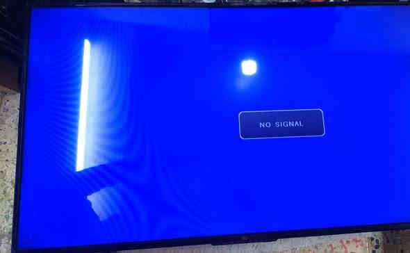 شاشه مستخدمه حجم كبير 43مدخلينHDصورته راقيه استخدام قليل فقط ب100الف التواصل على هاذه الرقم ***********
