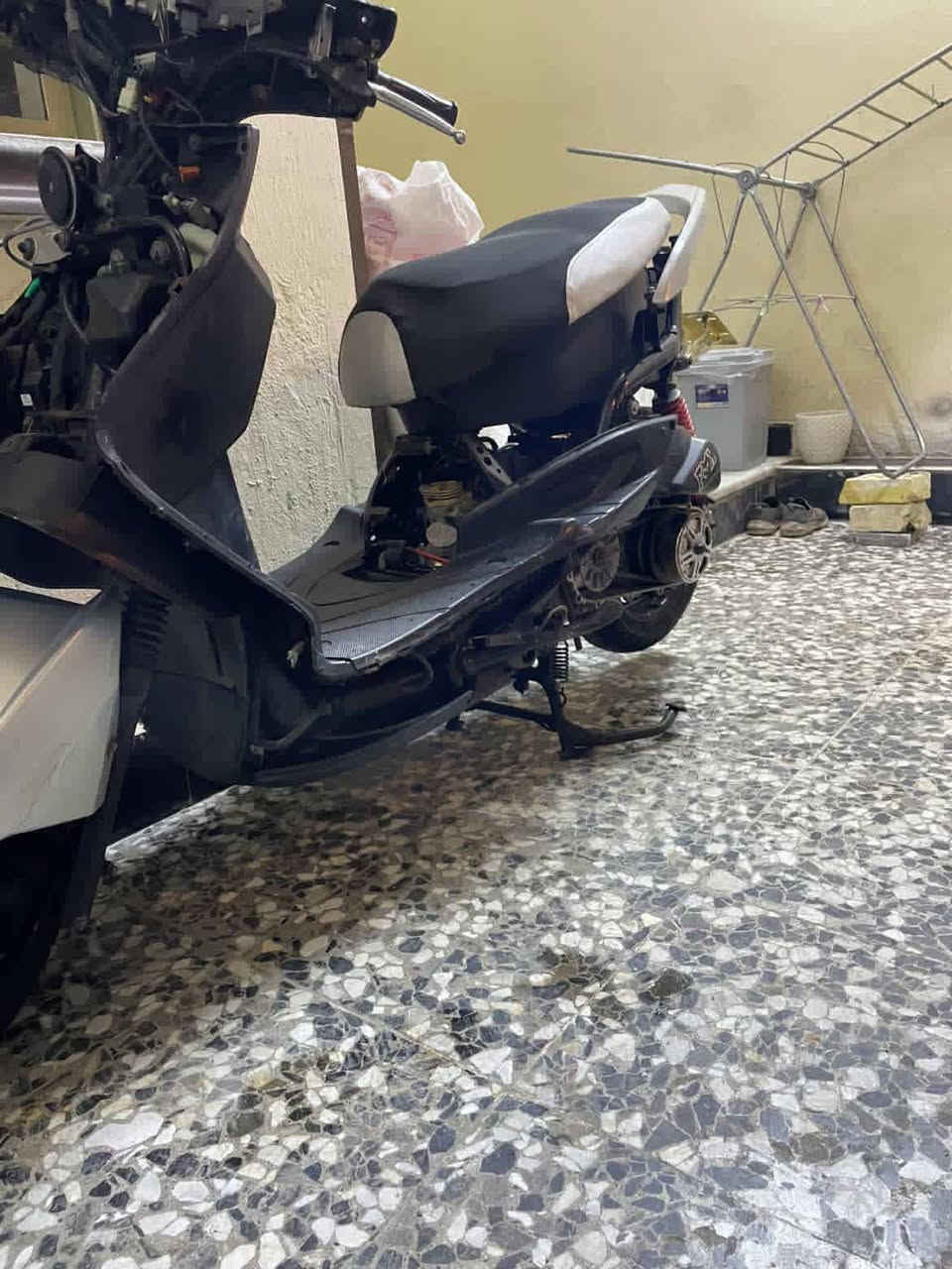 سلام عليكم دراجه للبيع بيه مكينه مزوده المكينه مال حاويه جبته او شديته بيه كور او بوشه او روله رياضي كلجات رياضي صالصه رياضي سلف رياضي جويتر حجم ٣٠ بيه نوزل رياضي او بيه فلاوين رياضي ضربه نار طويله راجز بيه رياضي ٥خرز بيه غراض حلوه
الدراجه للبيع او للمراوس بوحده بلاد 
ملاحضه كفراته موجوده لون سود 
مكاني بغداد مدينه الصدر 
اتصال ***********
واتساب ***********
