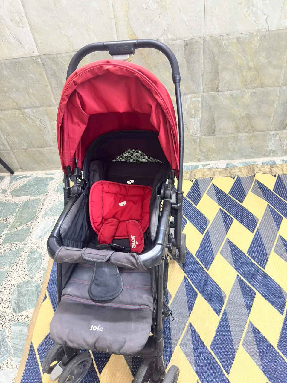 مرحبا
عربانة جوي الاصلية بحالة جيدة فقط لونها باهت
نضيفة كلش
اليدة متحركة
ثلات مستويات منام جلوس
ب٧٥
مكاني بغداد سيدية يوجد توصيل كرخ


**إذا كنت صاحب هذا الإعلان وتريد حذفه لأي سبب، رجاءا أرسل رسالة إلى الدعم الفني**