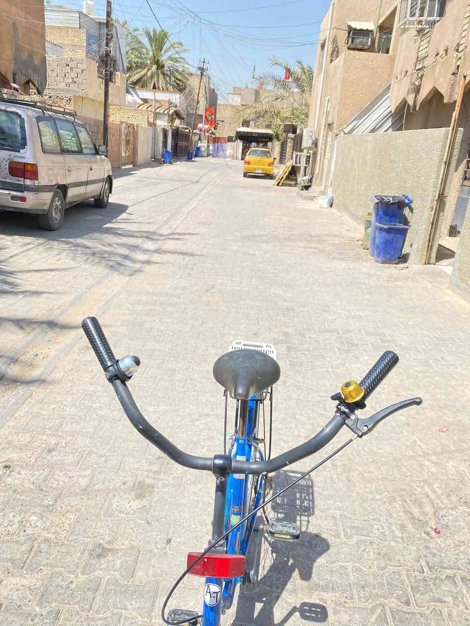 بايسكل ATحجم 26موديل 2025مكفول بلون الموشم الازرق المائي للبيع سعر 125وبي مجال ***********الزعفرانية شارع المعهـد
