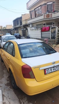 اوبترا • ٢٠١١ • اصفر