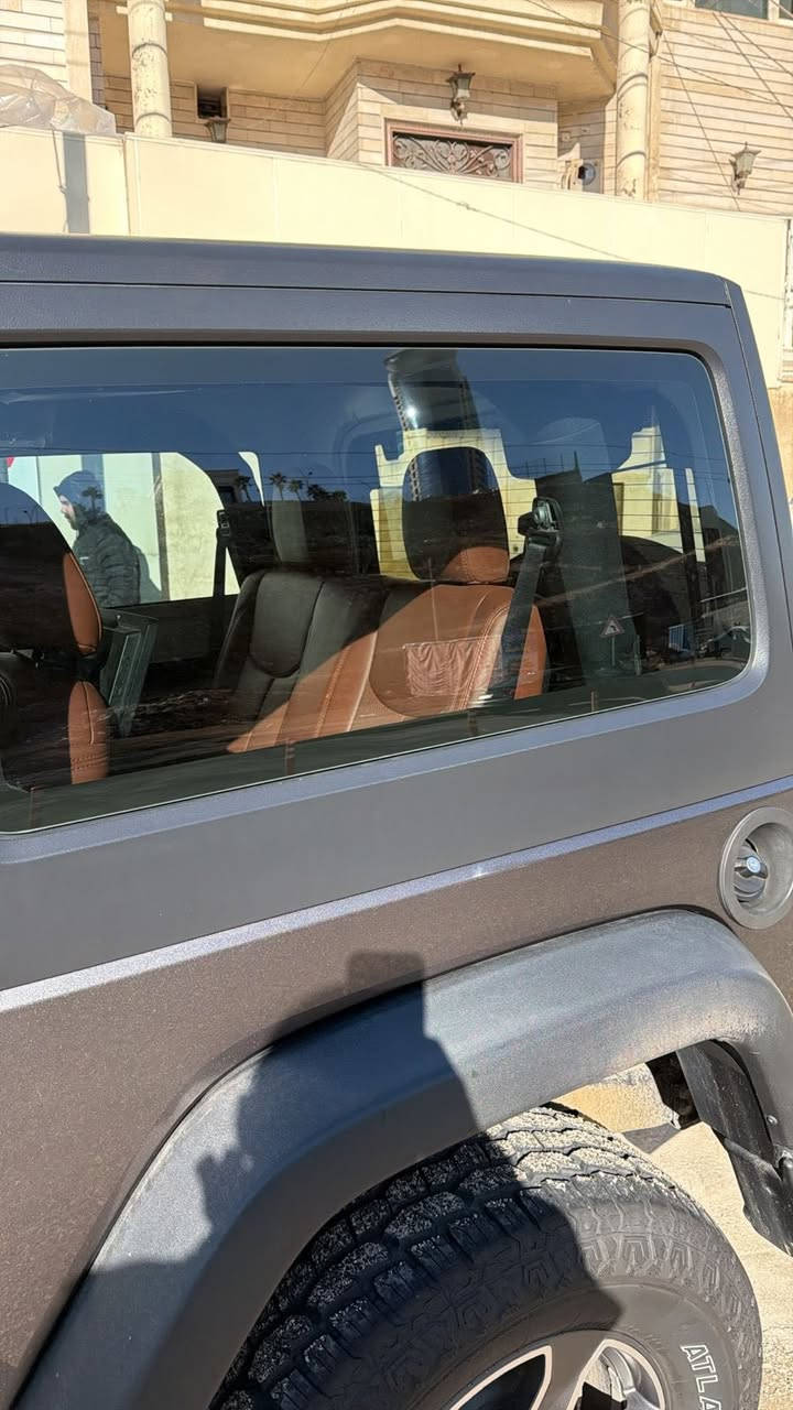 جيب رانجلر 2018 سبورت – خليجي (شركة هارلم)
نظيف وجاهز للاستخدام بدون اي نقص 👌
 • فئة Sport
 • وارد خليجي
 • 3 شاشات داخلية
 • إمكانية المراوس
 • ما بيها أي ضرر أو صبغ
 • حالة ممتازة وممشى مرتب

📍 موقع السيارة: السليمانية
📞 للاستفسار: ***********
