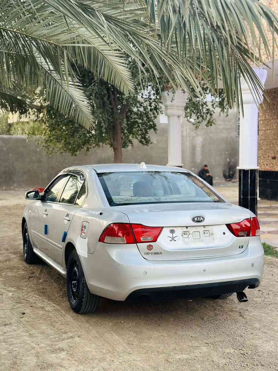 للبيع اوبتيما موديل 2010 خليجي محرك 2000 دوش 

رقم اربيل وكاله بسمي تريد تحويل تريد وكاله 

بيها مكانك صبغ بسيطه فقط بدون حادث اثر جراد. 

سياره جديده وجاهزه مال جناي ما بيها اي نقص. سياره 

 محرك كير جديدات تبريد تخم تاير كهربائيات كله كفاله.

السعر خاص. اتصل وبيك خير وتدلل.// العنوان بابل القاسم. 

***********.   ////.    ***********
