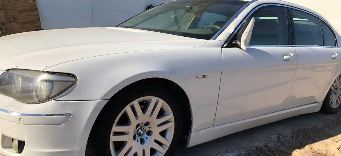 BMباخرة 2008
كصة جنطة تخم تاير 

مكينة كير كاردن اكسل كفاله 

صدر تعبان بيهة نواقص بسيطة 
ارقام وسنوية اربيل اصلي قديم 

40$ مكاني بغداد 

***********
