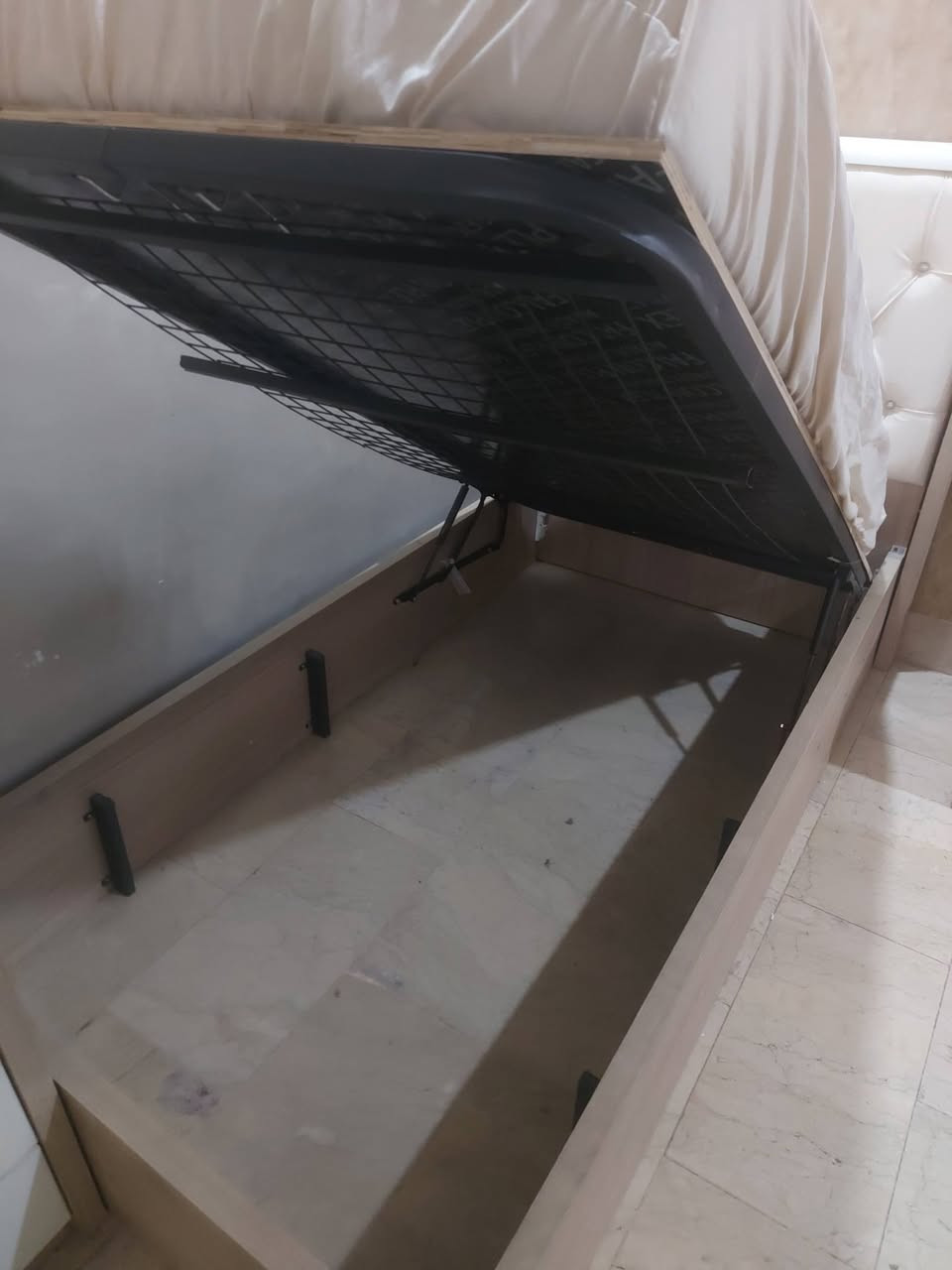 سرير تركي لبيع العنوان بعقوبه التواصل على الخاص


**إذا كنت صاحب هذا الإعلان وتريد حذفه لأي سبب، رجاءا أرسل رسالة إلى الدعم الفني**