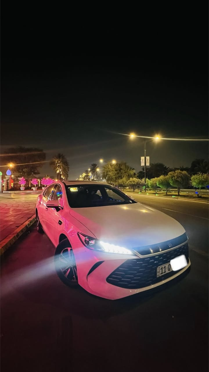 السلام عليكم ورحمة الله وبركاته
BYD qin plus full 
بي واي دي چن بلاص ((فول مواصفات))
اللي بس يمي تلكاها 
ام الفتحة 
كشن كهرباء
شاشة جبيرة
اوتو بارك
اوتو ستوب 
١٢ كاميرا
و١٤ حساس 
وباقي المواصفات معروفة

ماشية ١١ الف كيلو متر

الكن بلاص وللي يعرف بيهن ما تجي فول نهائيا غير مرة وحدة نزلت بالشمال وسعرها ١٥٥ عدا الرقم والدلالية هذا السعر بالشمال 
اللي ما يعرف بيهن لا يتفلسف رجاءا 

السعر واي استفسار  واتس 
***********
