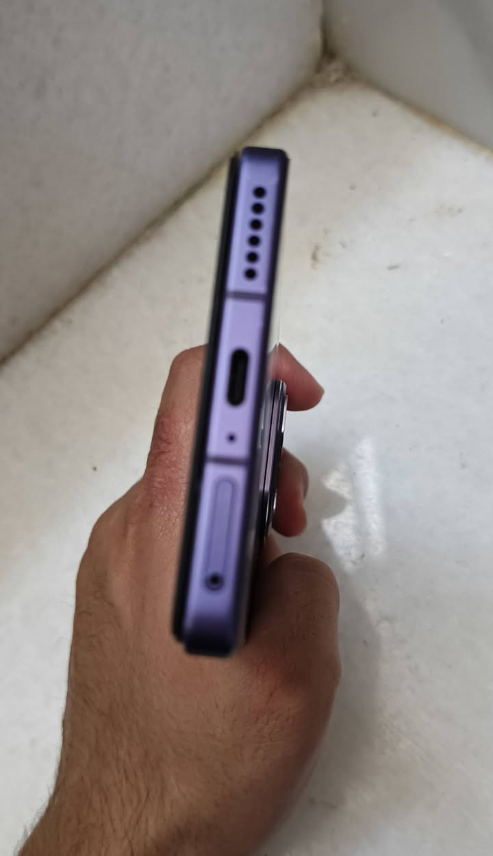 السلام عليكم انفنكس نوت 50 برو للبيع
ذاكره 256 _ عشوائيه, 12+12 للبيع ملحقات جهاز بس كارتونه 
جهاز مبدل شاشه  اصليه  للبيع السعر ٩٥وبي مجال شي بسيط مكاني واسط الكوت السياسين للاستفسار الاتصال على  ***********  او خاص
