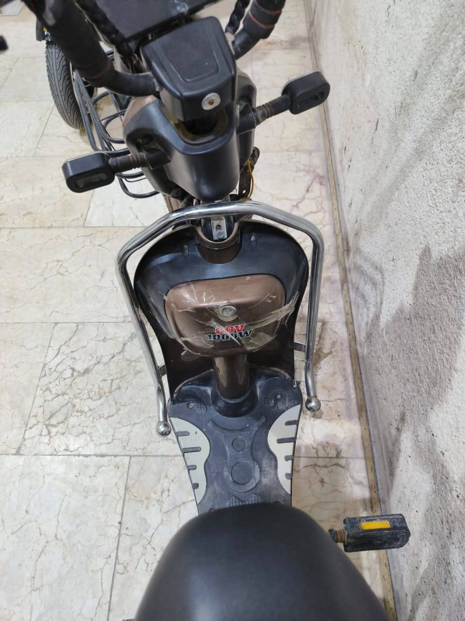 دراجه حجم 20 لبيع بيه عطل واحد بطاريات تريده تفصيخ ابيع تفصيخ تريده كامله ابيع كامله اذا كامله ما ابيع جوه 100 و بيه شويه مجال حك الجيه الرقم ***********
