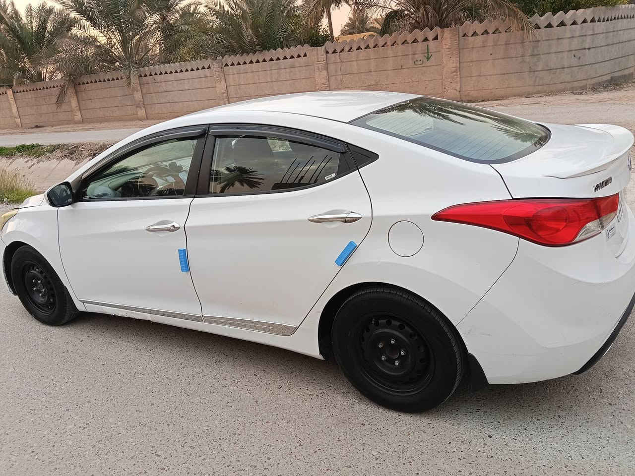 السلام عليكم النترا موديل 2013 وارد خليجي  تحكم استيرن جهتين اشاير بالمري . صور السونار منشور السياره جديد وجاهزا مكينه وكير وحداديه وتبريد مكفولات مكينه 1600 دوش رقم جديد تحويل مباشر هزه جديده العنوان بغداد الرقم ***********السعر113وبي مجال شي بسيط
