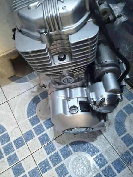 مكينه ما مفتوحه بس تفيلس نضيفه كلش سعر 180 بيه مجال قليل مكان حي الفداء ***********
