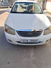 سيراتو موديل ٢٠٠٤ كير اتو خليجي تبريد تدفه شغال خير من الله مابيها أي ...