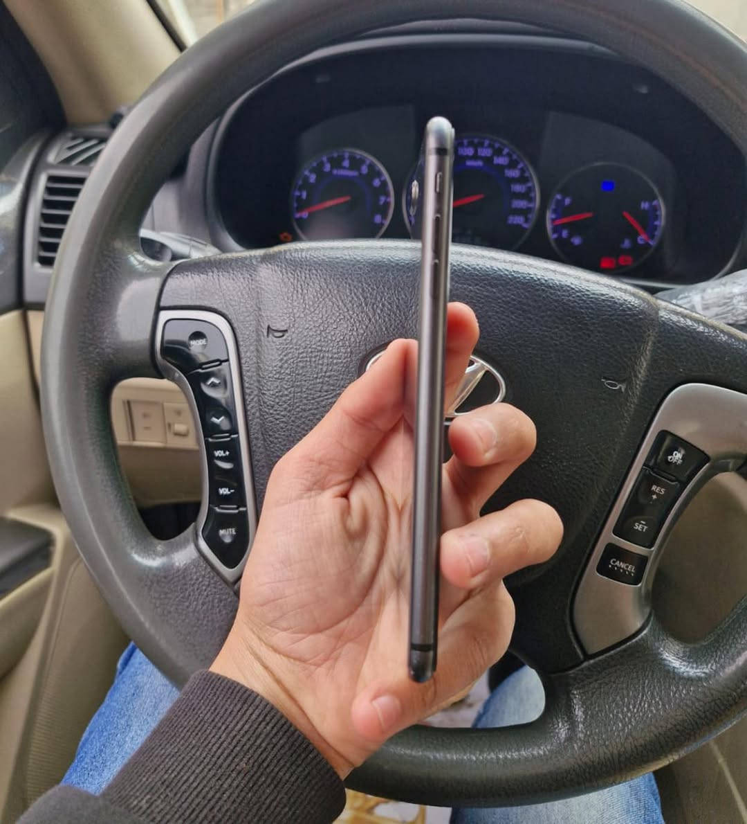 ايفون 8 بلاص 

🔺مامفتوح 
🔺ذاكراه 64
🔺بطاريه 69
‼️ جهاز فول 
السعر 145 وبي مجال بسيط 
للبيع ومروس 
@إشارة


**إذا كنت صاحب هذا الإعلان وتريد حذفه لأي سبب، رجاءا أرسل رسالة إلى الدعم الفني**