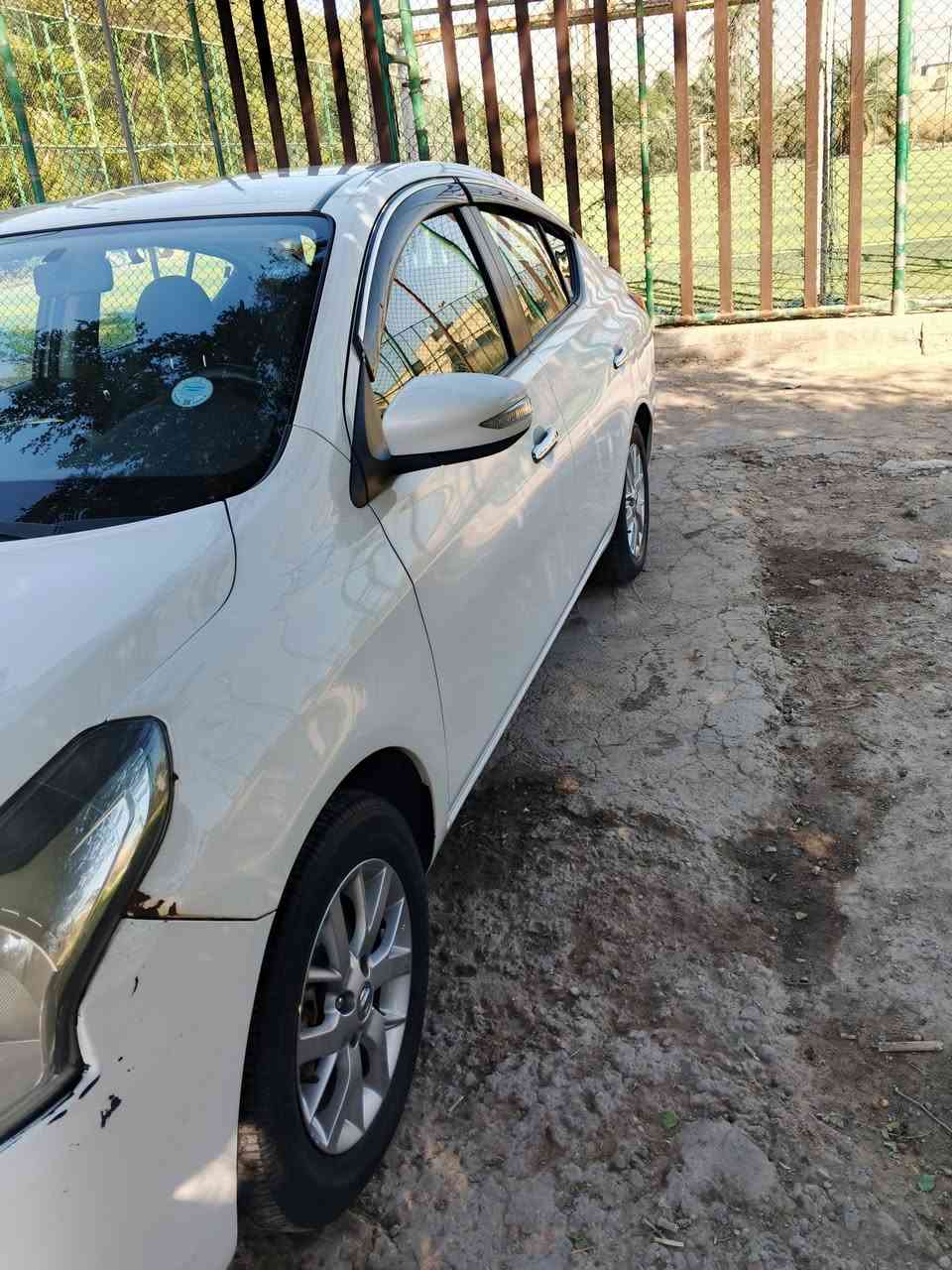 السلام عليكم نيسان سني مصري البيع السياره موديل 2023 كفاله عامه  ماشيه 41الف بس اكو مكان كما موضح بصوره يرادله تكحيل السياره خير من الله السبير بعده منازل فول مواصفات مري شفط اربع جامات كهرباء بصمه بلادي ويل كب بلادي السعر 118 وبيهة مجال بسيط رقم الهاتف *********** مكاني بغداد  تحياتي المدير الكروب
