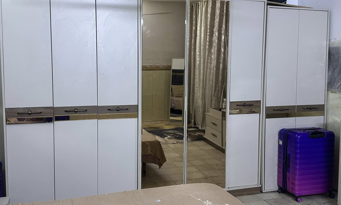 غرفة تركية مستخدم سنه جديدة اخذتها مليونين اريد ابيعها مليون و 200 و بيها مجال


**إذا كنت صاحب هذا الإعلان وتريد حذفه لأي سبب، رجاءا أرسل رسالة إلى الدعم الفني**