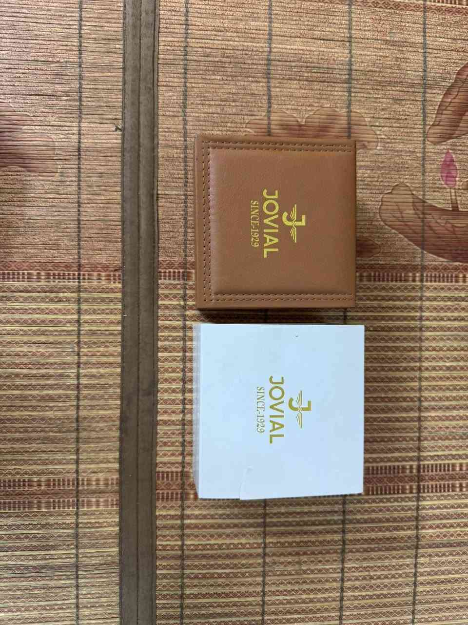 سلام عليكم ساعه  للبيع السعر 50وبيه مجال للشراي الرقم *********** العنوان بغداد الحبيبيه
