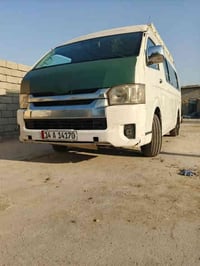 هايسه للبيع موديل 2009 رقم وسنويه مجدد 2030اسياره بيهه رشات صبغ خفيفه ...