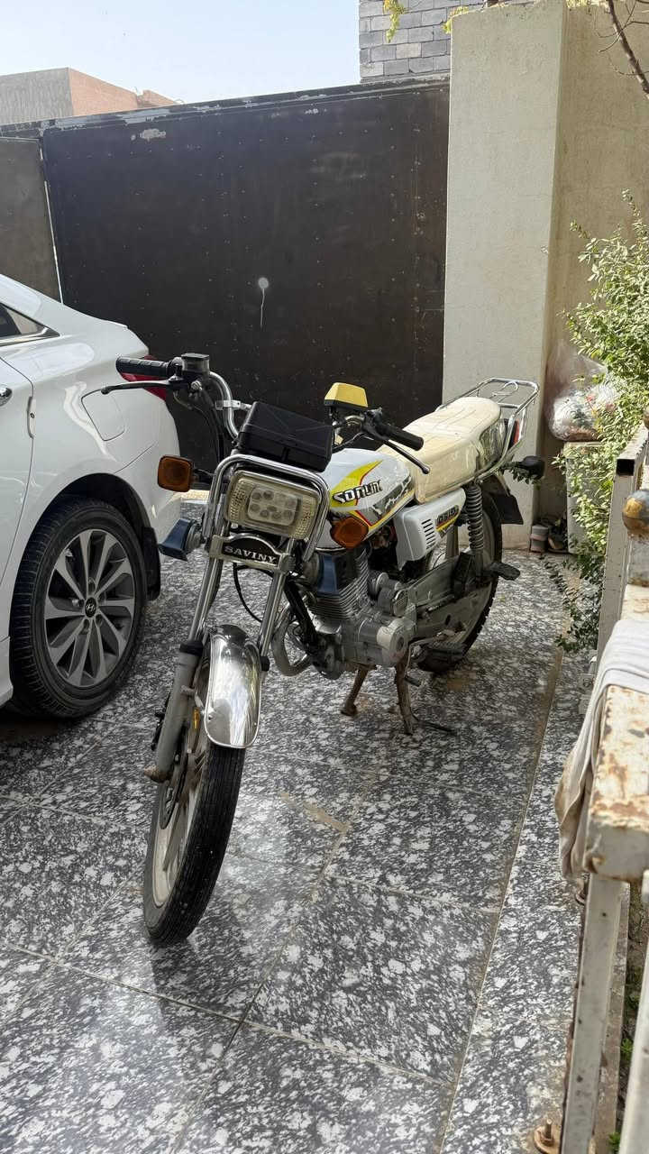 دراجة سيفان سونك باب اول موديل2020 للبيع دراجة ناعمة كاملة ماناقصهة شي الكهربائيات كلهة شغالة سلف هندر نكرة وحدة المكان ديالى الخالص السعر450 اتصل ودلل***********
