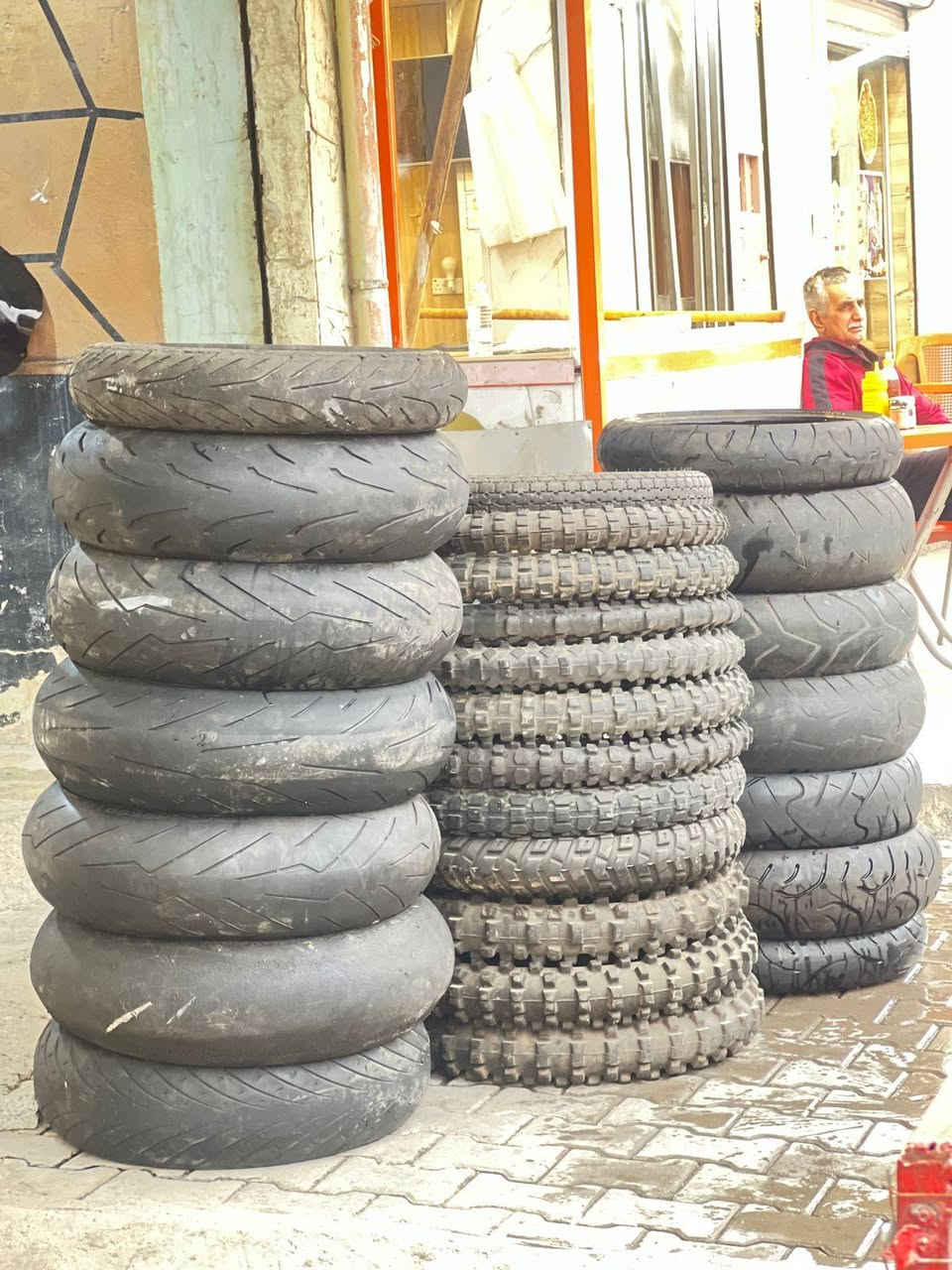 تايرات بطح لبيع 180و190                                    تایرات قفاز ڵبیع 19  ‌‌‌‌[[ سعر كول واحد 40الف ]]                     عنوان کرکوک قادسیە مقابیل جامع صدق امین


**إذا كنت صاحب هذا الإعلان وتريد حذفه لأي سبب، رجاءا أرسل رسالة إلى الدعم الفني**