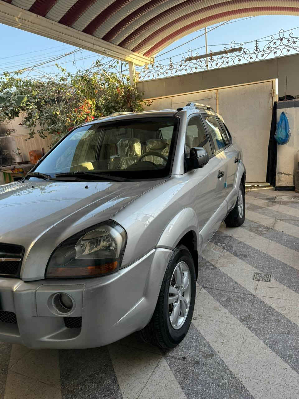 السلام  عليكم 
#للبيع
توكسان 2009
+رقم أربيل (بنيد اثر جرد باخي كلير)
***********
ماشيه 160 اصل مكينه مامفتوحه
