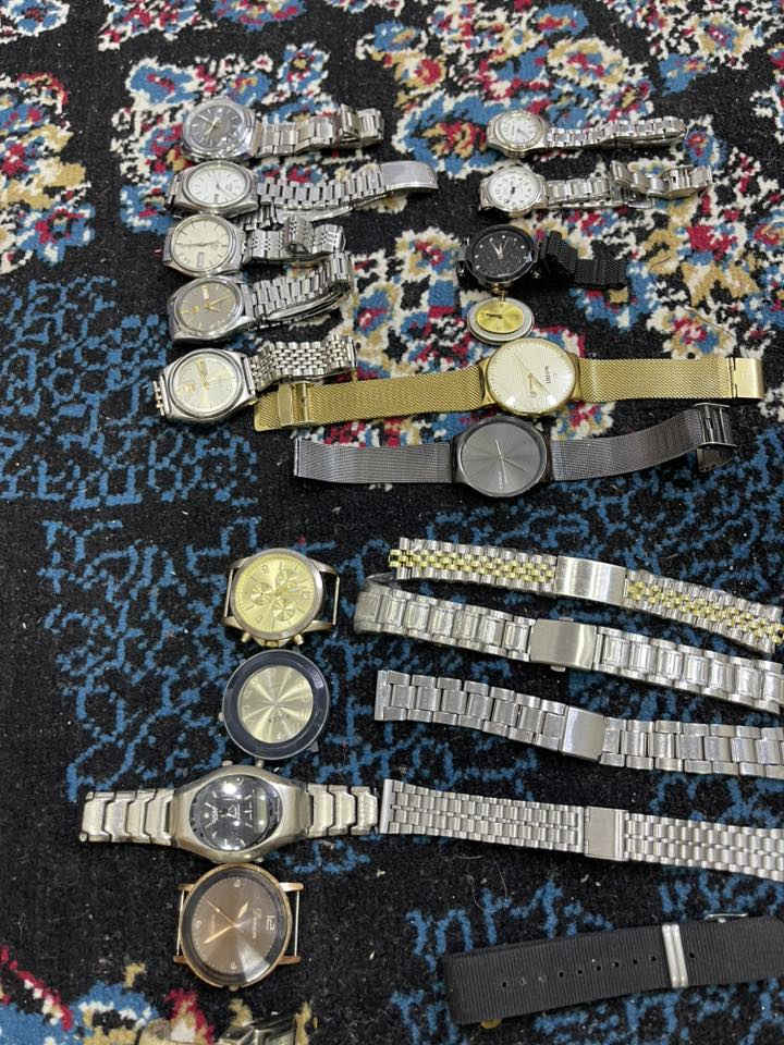 السلام عليكم ساعات الموجوده اوتماتيك وكوارتز الاتوماتيك سايكو 5 القطع 4لاصليات مع ختم بالمكينه لأصليه وسير لاصلي وجام لاصلي كلشي بيها اصلي مع ساعه 5الاوتماتيك (Timex Viscount) اصليه ومختومه بالمكينه لأصليه وكلشي بيها اصلي من سير وجام الكوارتز نص ياباني صنع ونص سويسرا صنع مع سير عدد4 كل الي بصوره سعرهم ب300 الف والرزق على الله


**إذا كنت صاحب هذا الإعلان وتريد حذفه لأي سبب، رجاءا أرسل رسالة إلى الدعم الفني**