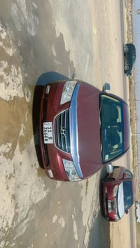 هونداي سوناتا ٢٠٠٩ وارد كندي بدون تبديل فقط صبغ ثلاث قطع بنيد و جاملغا...