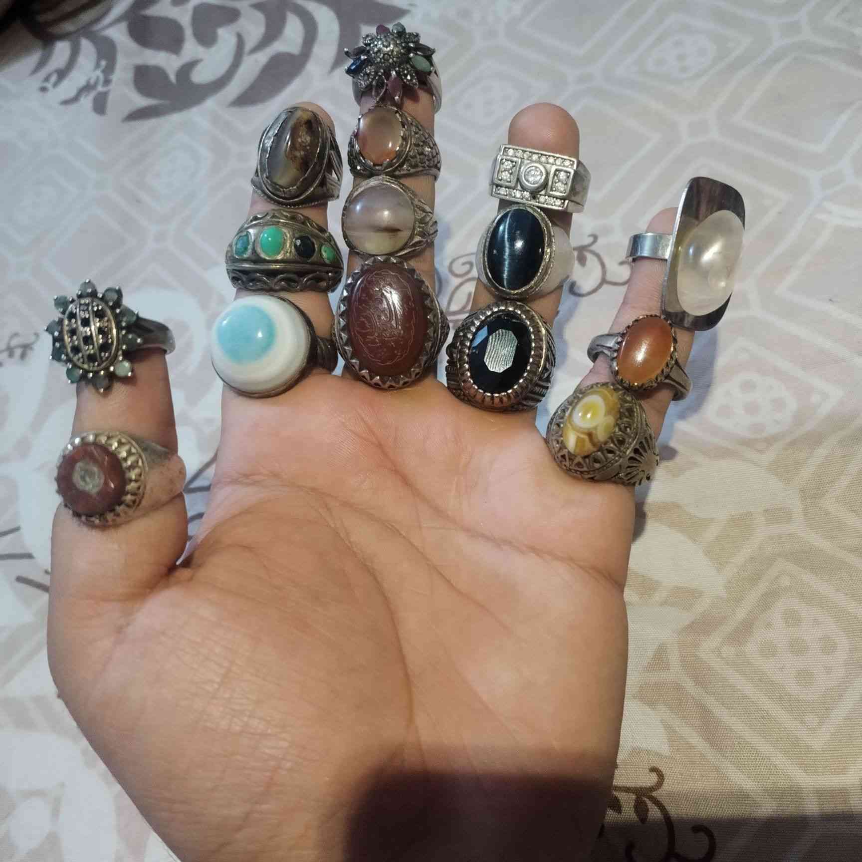 شلعه ضخمه انتيكه مرتبه وثكيله


**إذا كنت صاحب هذا الإعلان وتريد حذفه لأي سبب، رجاءا أرسل رسالة إلى الدعم الفني**