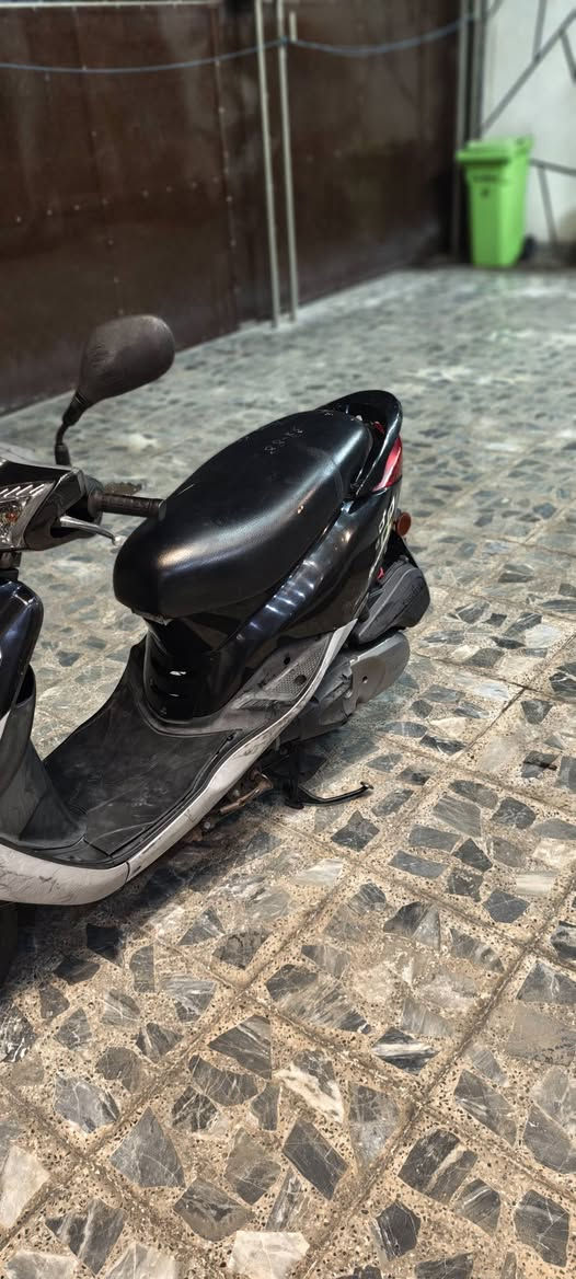 السلام عليكم بريز بغبغا
قبل ١٥ يوم نازله رمبه جديد بمعنه الكلمه
جيب فيتر وياك وتعال افحص اذا مو احله من الصور تخذها على احسابي ماشيه 10 الف حقيقي ختم واحد كفاله عامه السعر مليون و١٠٠
بيها مجال شي بصيط العنون الامين الثانيه شارع النواب الضباط ***********
