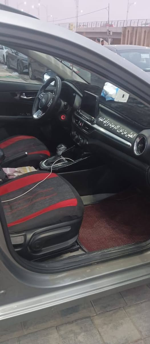 سلام عليكم كيه فورتي معوقين سنتين صير حره  موديل 21 حادث جنطه بارت فول  موصفد عده دنته وبصمه رقم انبار سعر 135وبيه مجال عنوان بغداد غزاليه ***********و
***********واتساب
