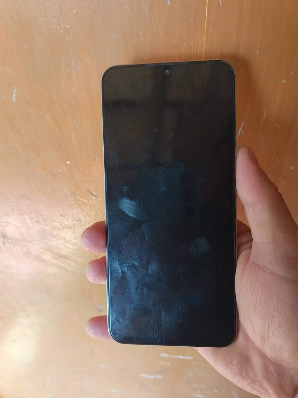 سلام عليكم جهاز ام فنكس للبيع ذاكره 128نضيف سعر 100 مكاني بغداد المعامل ع سياحي قرب  مقبرة مسيح ***********
