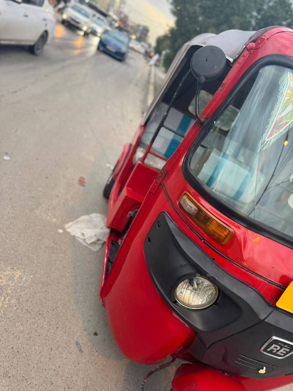 تكتك للبيع موديل 2018 نضيفه ومعمرة تعمير يخبل جماليه محرك اكسل يخبلن السعر 4200 وبيه. مجال مكاني بغداد الحريه يم جامع لمفلش الرقم الواتساب *********** رقم المبايل ***********
