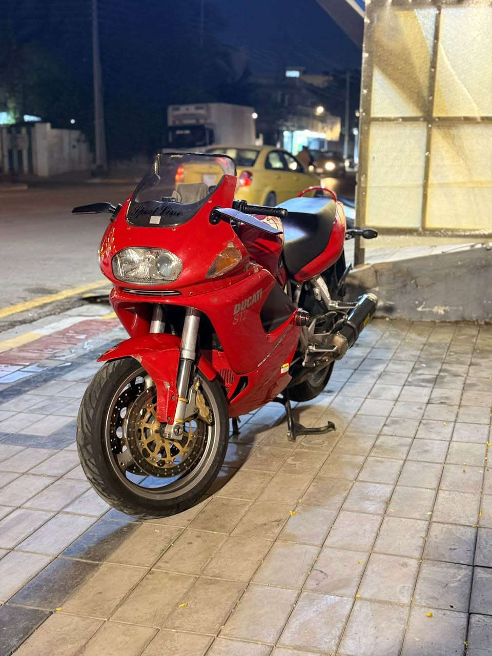 دوكاتي للبيع مرقم. ميسان ماشيه٢٩الف دراجه مكفوله نقص مدكر امامي بس مكينه ٩٠٠ سعرها مليونين ونص مستعجل علا بيعتها  لاتصال *********** عمارة, ميسان
