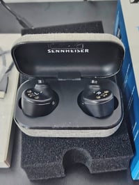 سنهايزر مومنتوم • السماعات معطلة • الحافظة تشتغل