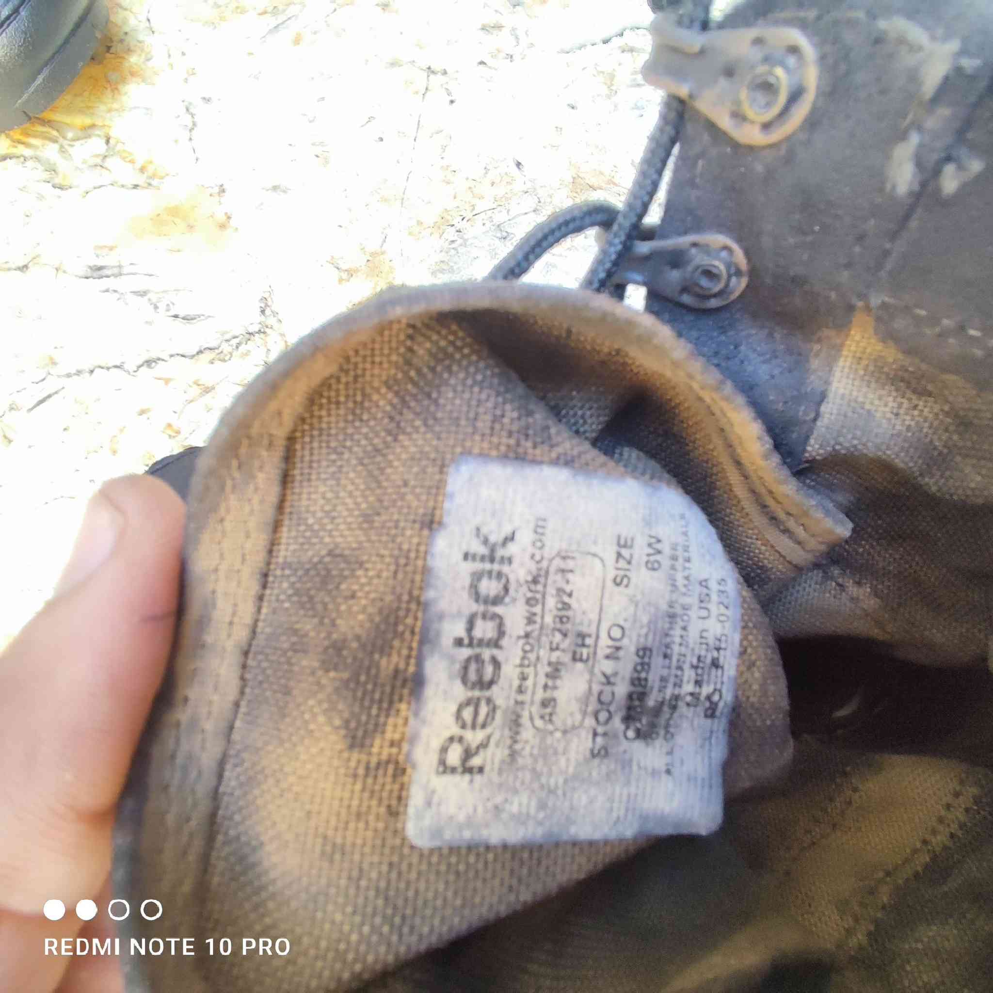 السلام عليكم بصطال امريكي روكي قياس 40مصبوغ اساس اسود سعر 75 مكان مدينت الصدر الهاتف *********** توصيل ماكو
