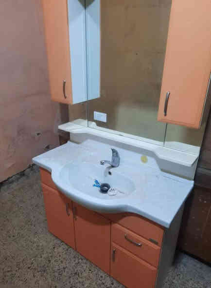 للبيع مكاني الشعب مابيهن ضرر ***********
