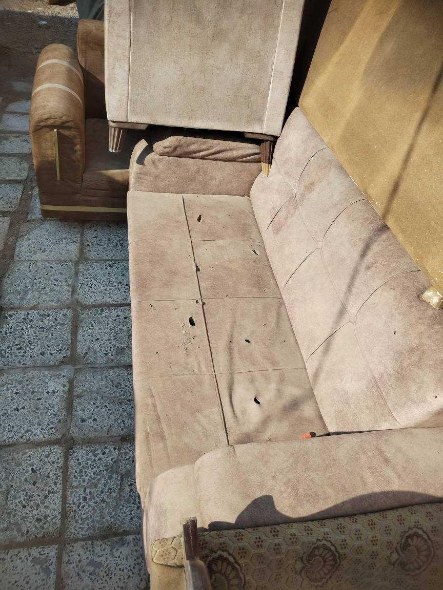 3تخومه بيهن اضرار قليله كما واضح بلصوره بدون كسر بيهن ثقوب كما واضح بلصوره كلهن ٤٠٠ رقمي *********** النجف, العراق
