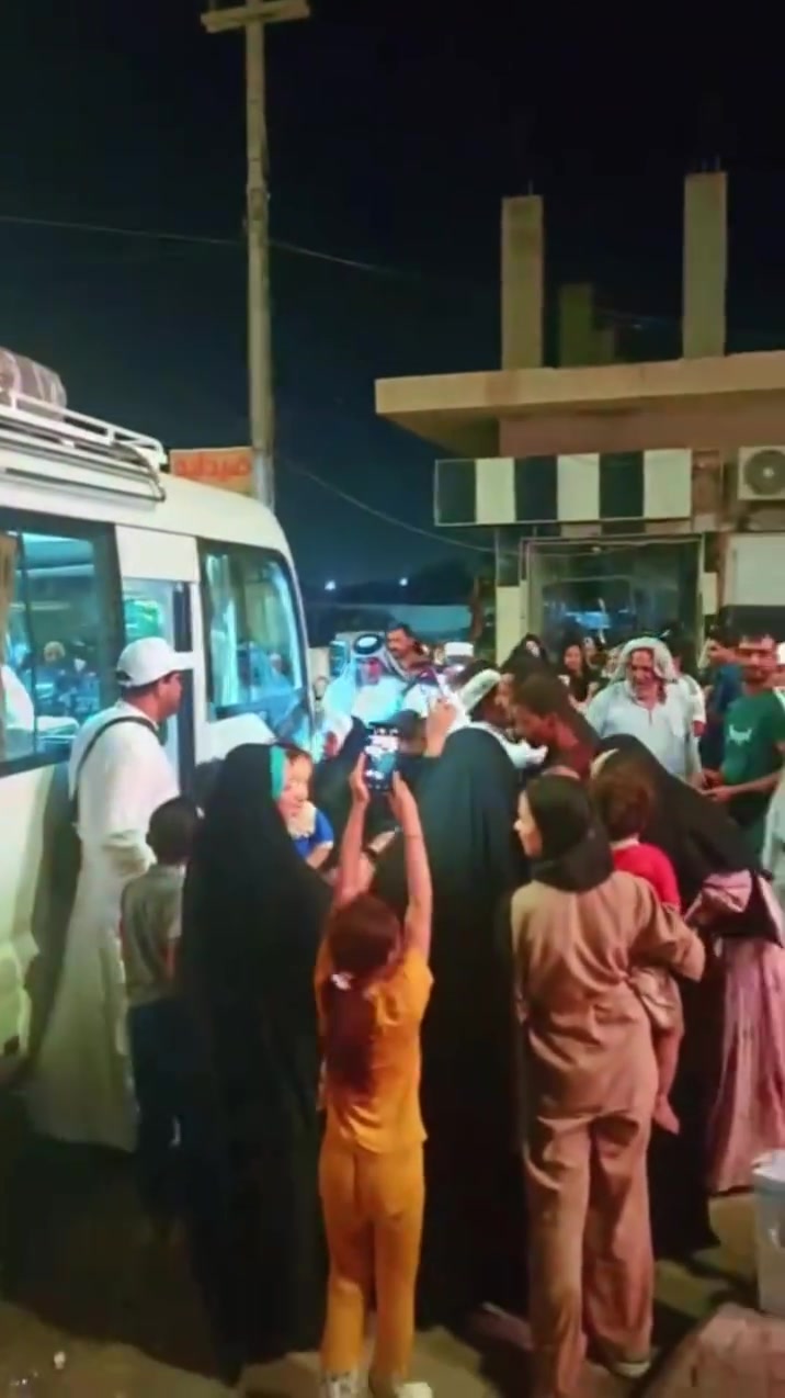السفر ان شاء الله يوم 15-6-2026عبر الخطوط الجوية العراقية ويكون الطيران عالمي ع مطار بغداد الدولي (***********)سارع بتسليم الجواز
