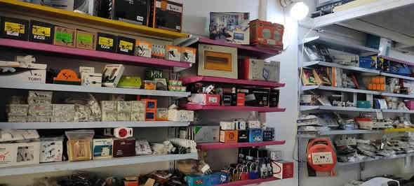 يعلن مركز الدقة عن توفر كافة المواد الاحتياطية للغسالات والثلاجات والسبالت ومواد الإنارة
ويتوفر أيضا صيانه للغسالات والثلاجات فقط 
العنوان: جميلة الأولى شارع خير الله مقابل مطعم دجاج الحارثية 
تلفون:***********
