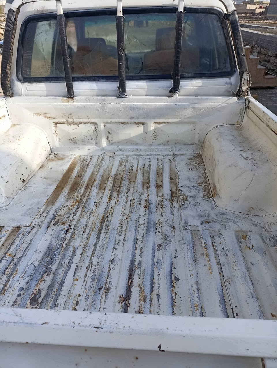 دير 2007 كهراباياته كله شغاله مكينه جديده شاصي شرط مكفول كير جديد راعيه موجود مداوار اسعر 17 ‏‪
‏‪0785 048 4785‬‏
