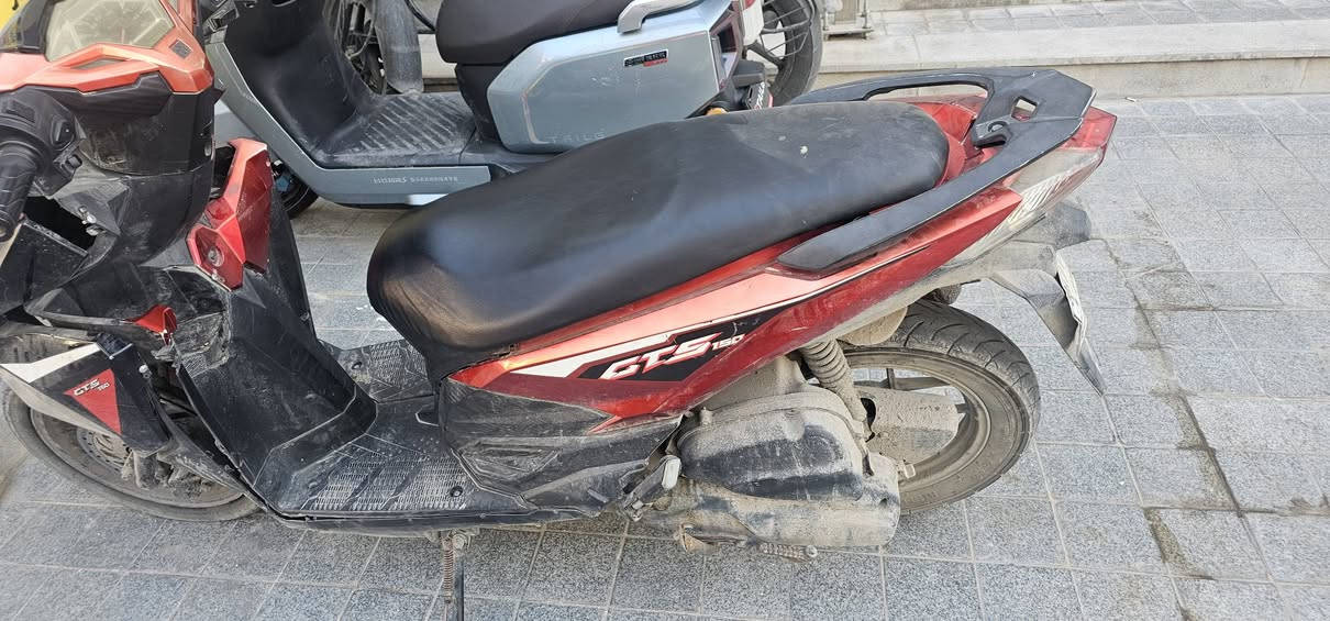 سلام عليكم دراجة gta 2022 مرقمه ترقيم بغداد بأسمي تحويل ثاني يوم
بجمه الامامي مجسر وتعبان 
كفرات الخلفية نضيفة 
نكرة سلف مكينته يرادله لاستيك ولف 
السعر 750 الف وبيه مجال 
*********** الاتصال عن طريق الواتساب
الاعظمية
