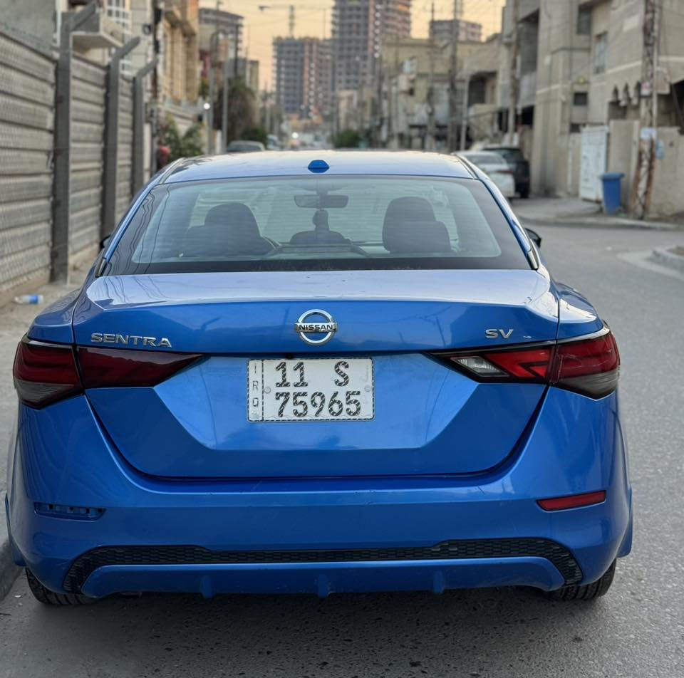السلام عليكم 
سنترا 2020 امريكي 
السعر 118 وبيها مجال 
مواصفات سنترا معروفة 
مكينة 2000 دوش 
بصمة 
تحكمات ستيرن 
رادار جانبي وامامي 
كامرة وشاشة 
كروس سرعة 
كشنات حضن 
تشغيل عن بعد 
السيارة صور حادثها مرفقة 
مكان السيارة بغداد المنصور 
سيارة رقم بغداد الجديد 
ماشية 67 الف مايل 
***********
