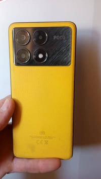 بوكو X6 برو • نضيف • شاشة مبدلة