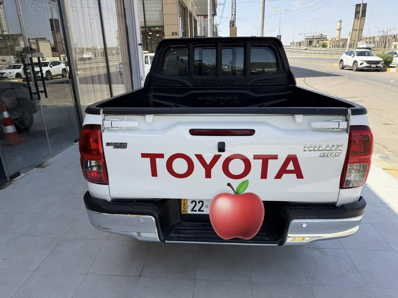 🚘 للبيع: تويوتا هايلكس 2025 دبل غمارتين 🚘
Toyota Hilux

سيارة نظيفة جداً بحالة ممتازة، رقم أربيل استخدام خفيف ومظهر مميز.

🔹 الموديل: 2025

🔹 النوع: تويوتا هايلكس دبل غمارتين

🔹 المحرك: 2.7 VVT-i بنزين

🔹 ناقل الحركة: أوتوماتيك

🔹 اللون: أبيض

🔹 الممشى: (46000Km)

🔹 المواصفات:

* شاشة وكاميرا خلفية

* تكييف ممتاز

* زجاج كهربائي

* مرايا كهربائية

* أنوار LED خلفية

* داخلية نظيفة جداً

✅ السيارة خالية من الحوادث

✅ الصيانة منتظمة

📍 الموقع: (محافظه ميسان)

💰 السعر: (295$)

📞 للتواصل: (***********)
