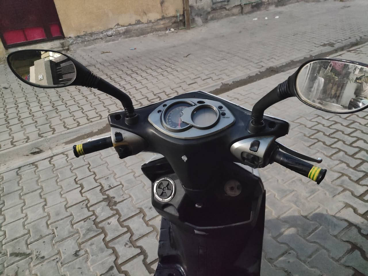 مساء الخير ♥️
دراجة سكنس فحل كابريتر شغاله كامله كهربائيات هندر سلف بكل وكت مجنبزة اي نقص ماكو مجاي اطلع بيها هواي لان اخذت تكتك ف ابيعها والسعر قفل قفل 550 مكاني بغداد الحرية الدور وهذا رقمي ***********
جيب فيتر وتعال افحص
