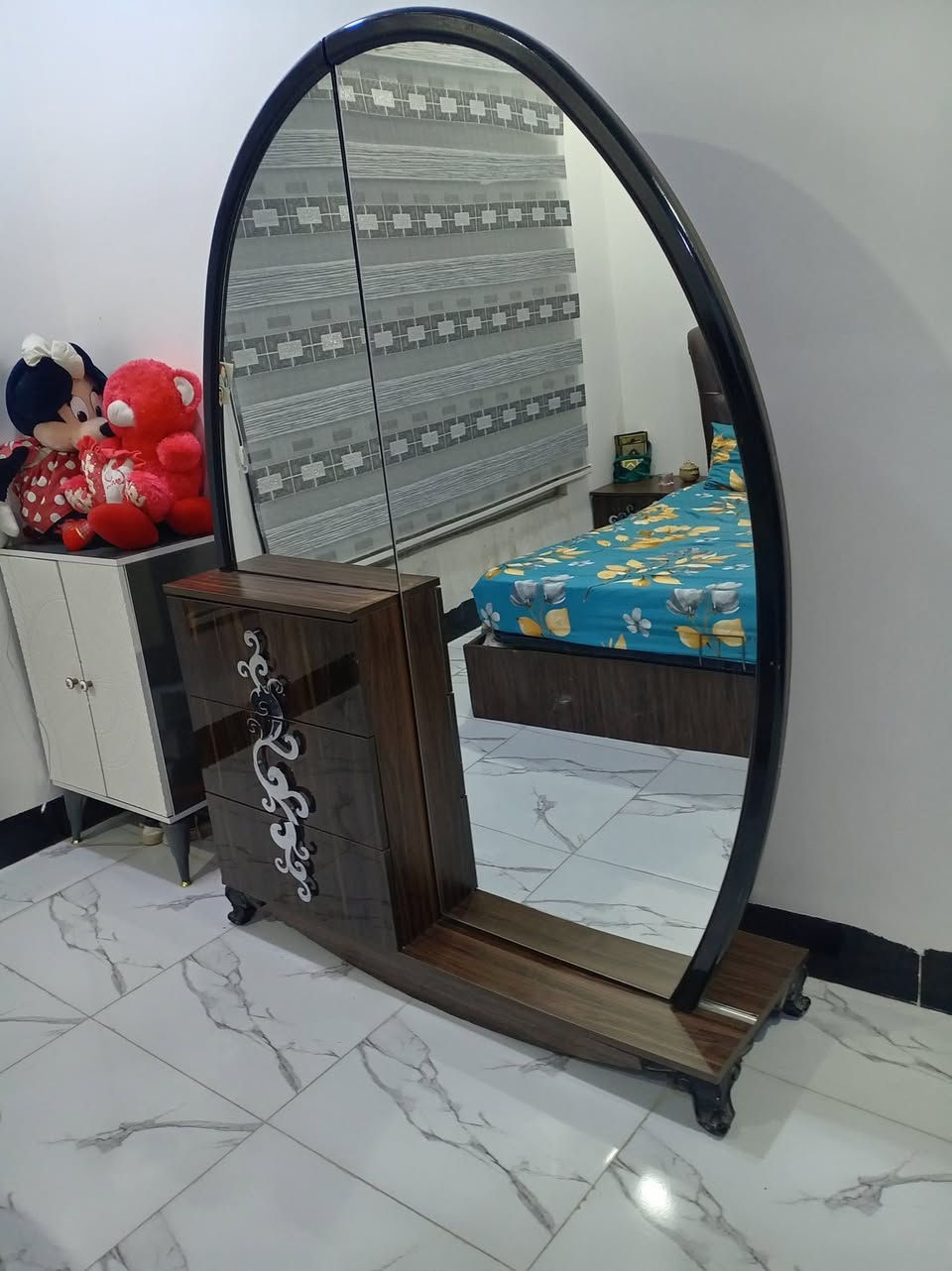 غرفةالنوم تركية نظيفة للبيع مع دوشك


**إذا كنت صاحب هذا الإعلان وتريد حذفه لأي سبب، رجاءا أرسل رسالة إلى الدعم الفني**